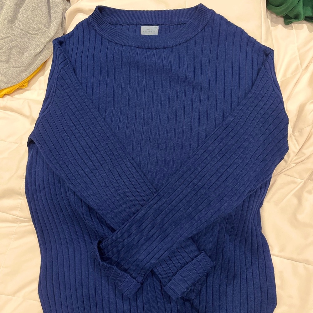 navy blue knit sweater